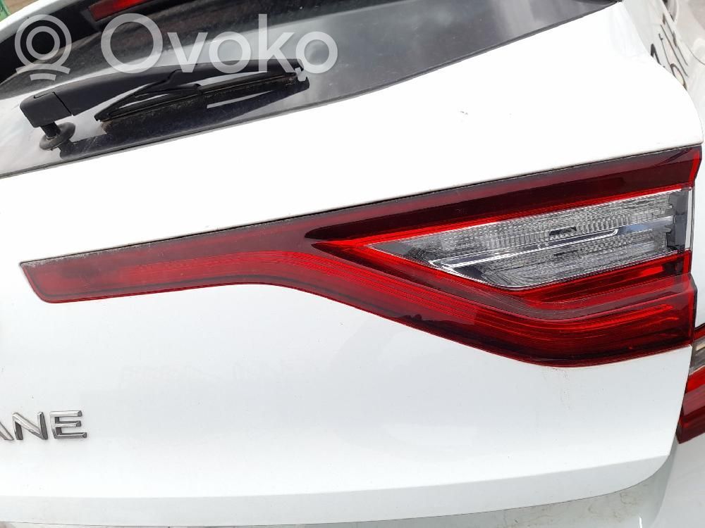 Renault Megane IV Feux arrière sur hayon 