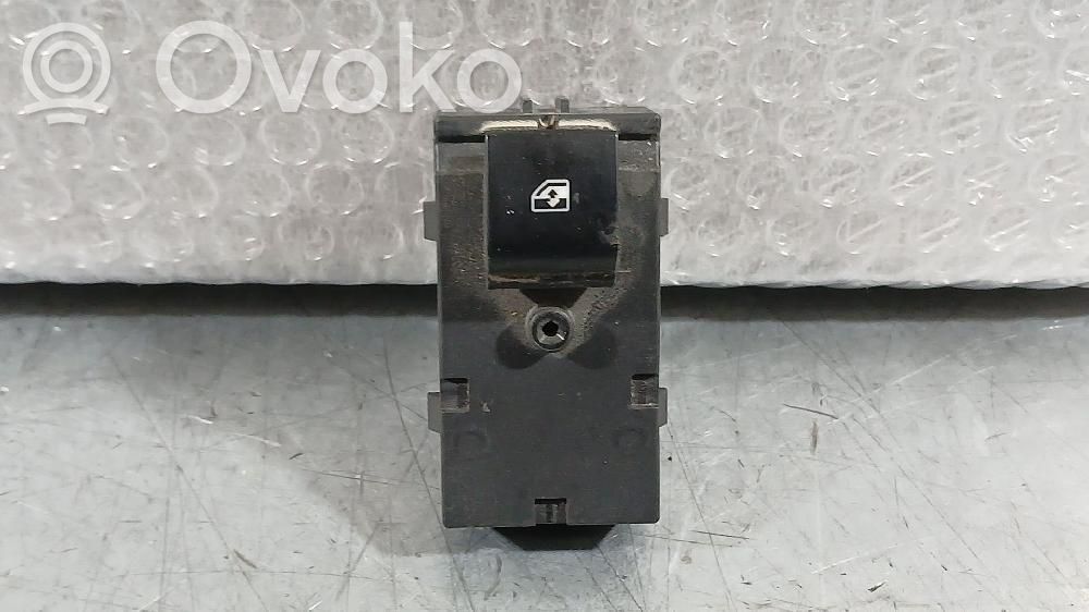 Interruptor del elevalunas eléctrico   13301888
