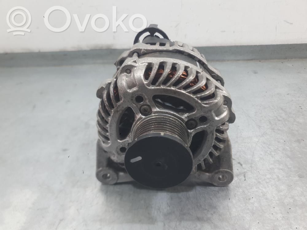 Nissan Micra K14 Alternador 