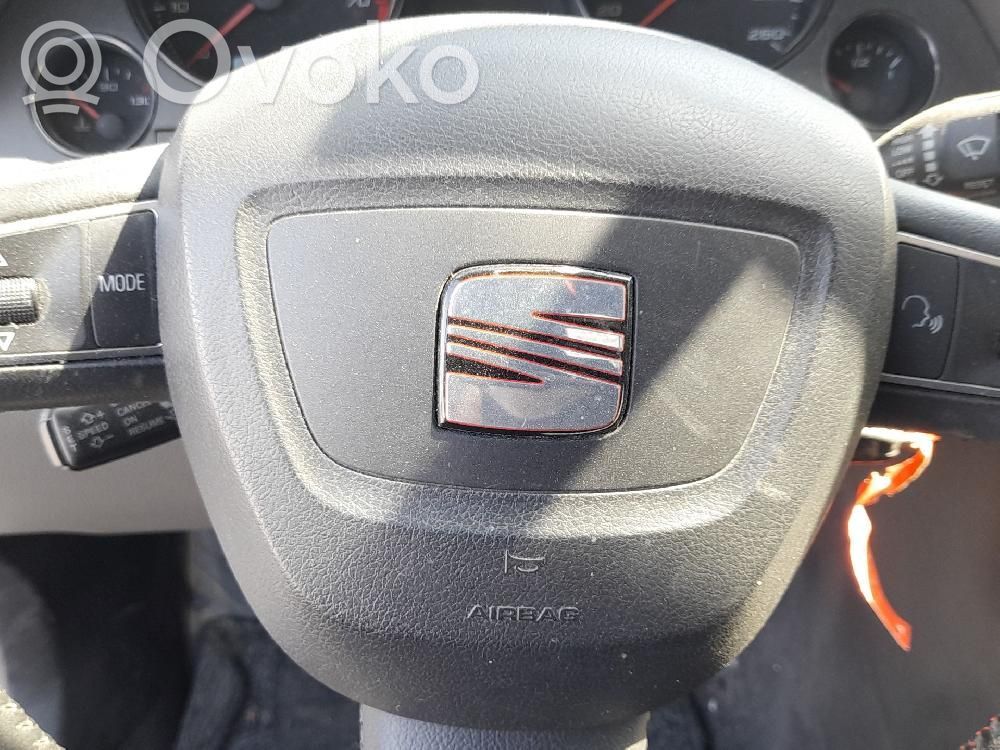 Seat Exeo (3R) Zestaw poduszek powietrznych z panelem 