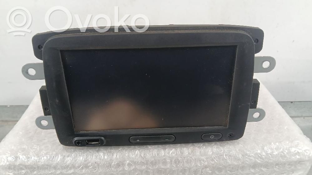 Radio / CD-Player / DVD-Player / Navigation   281156224R,276660