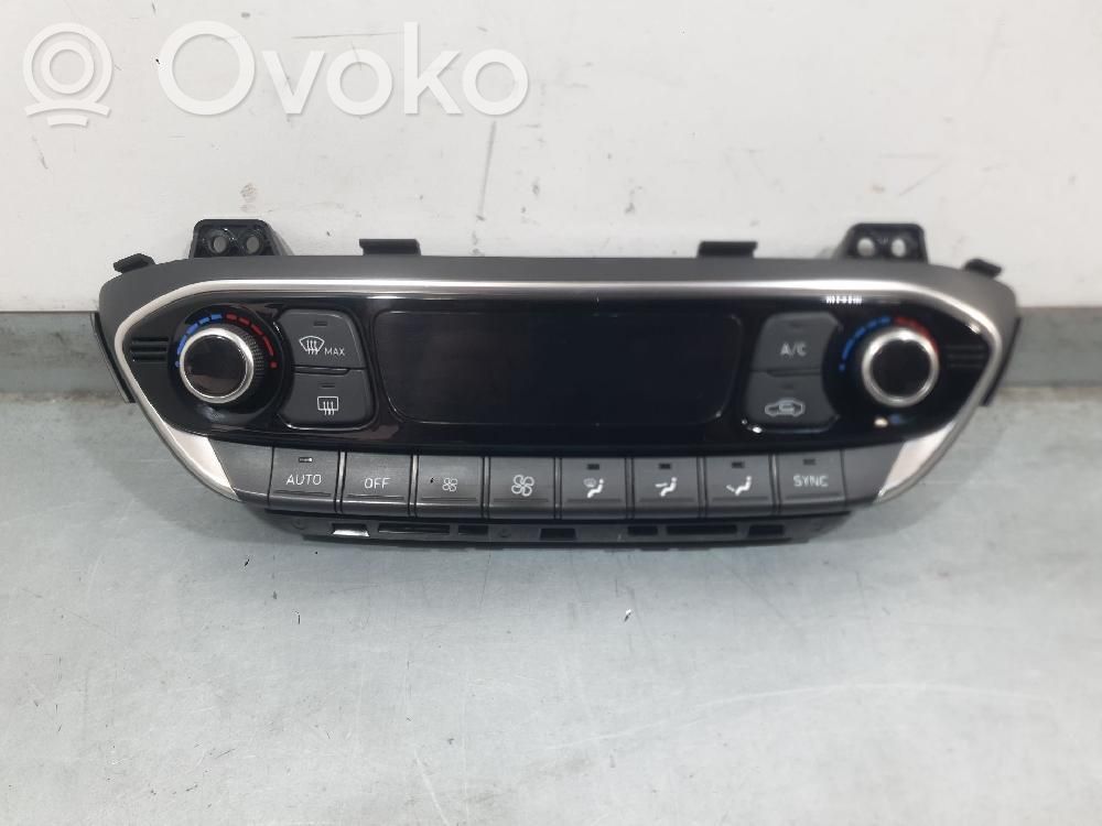 Hyundai i30 Unitate control climatizare 