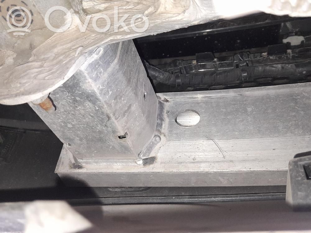 Jeep Compass Travesaño del parachoques trasero 