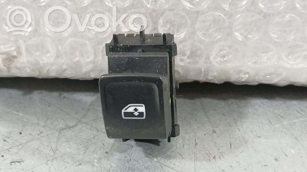 Skoda Fabia Mk3 (NJ) Interruttore di controllo dell’alzacristalli elettrico