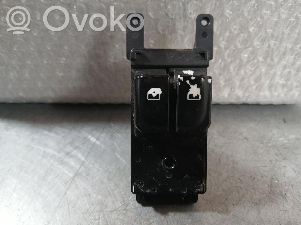 Hyundai i20 (PB PBT) Comutator comandă geamuri electrice 