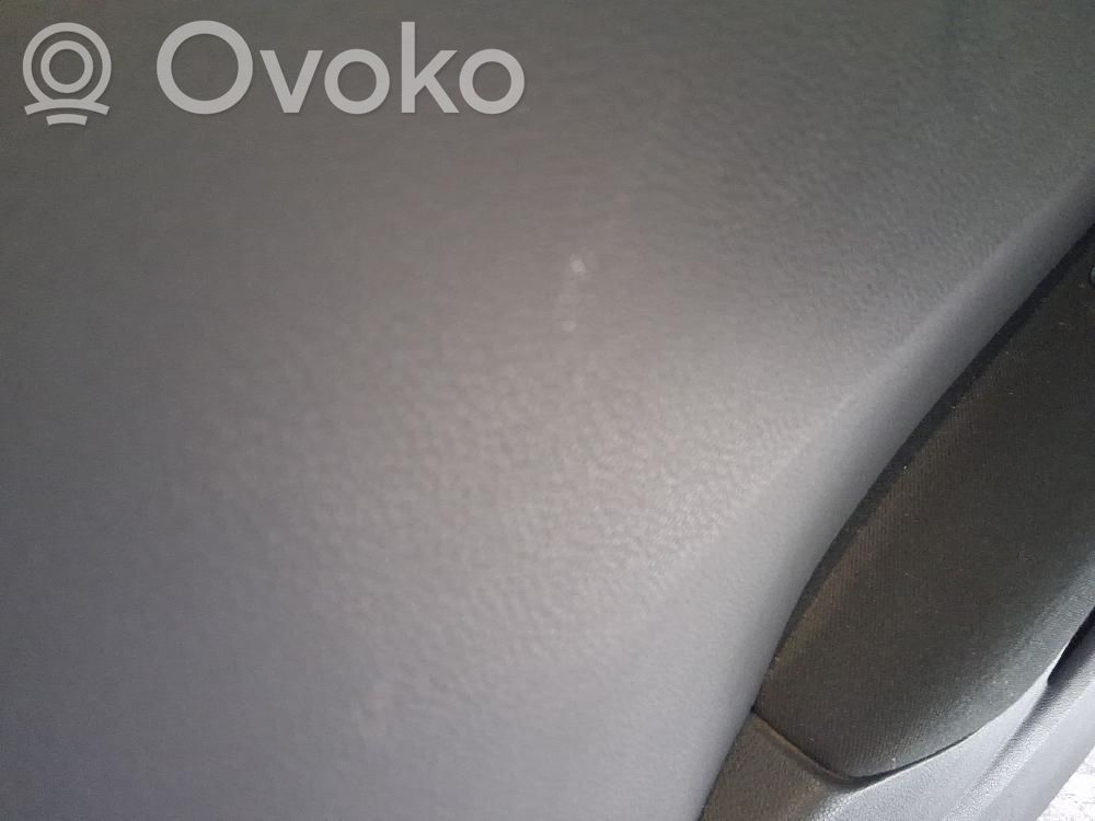 Peugeot 5008 Macara geam spate manuală