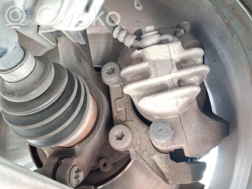 Peugeot 2008 II Pinza del freno anteriore 
