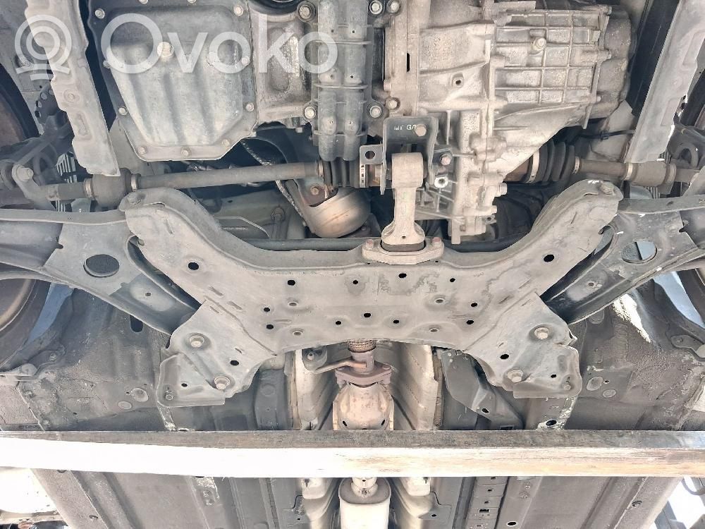 Subcadru frontal   624002V000