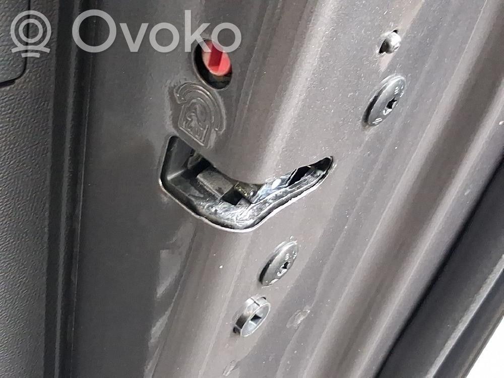 Peugeot 208 II Takaoven lukko 