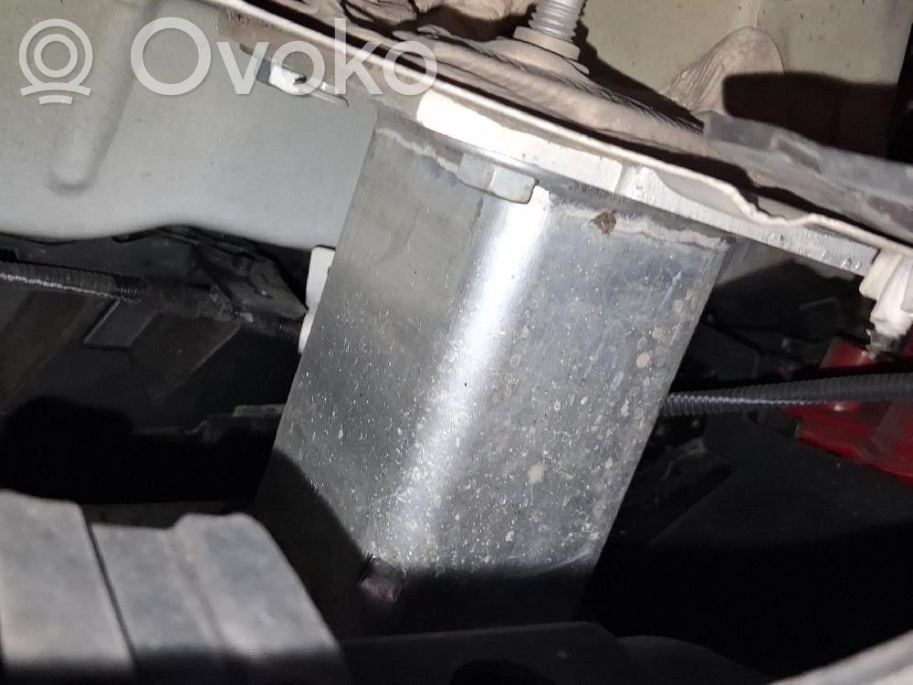 Peugeot 3008 II Renfort de pare-chocs arrière