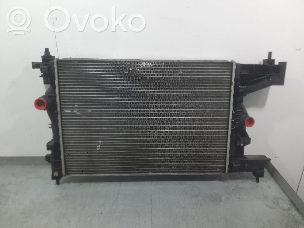 Opel Astra J Jäähdyttimen lauhdutin 