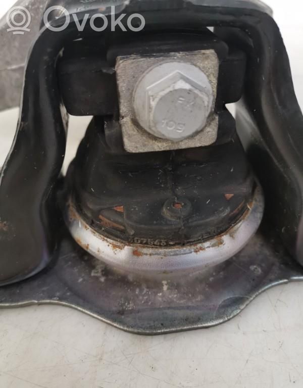Engine mount bracket   112102294R