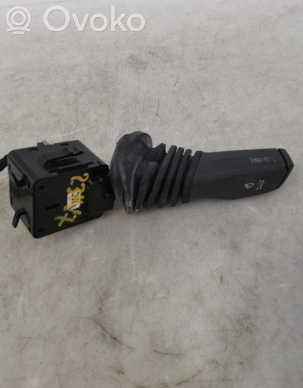 Wiper control stalk