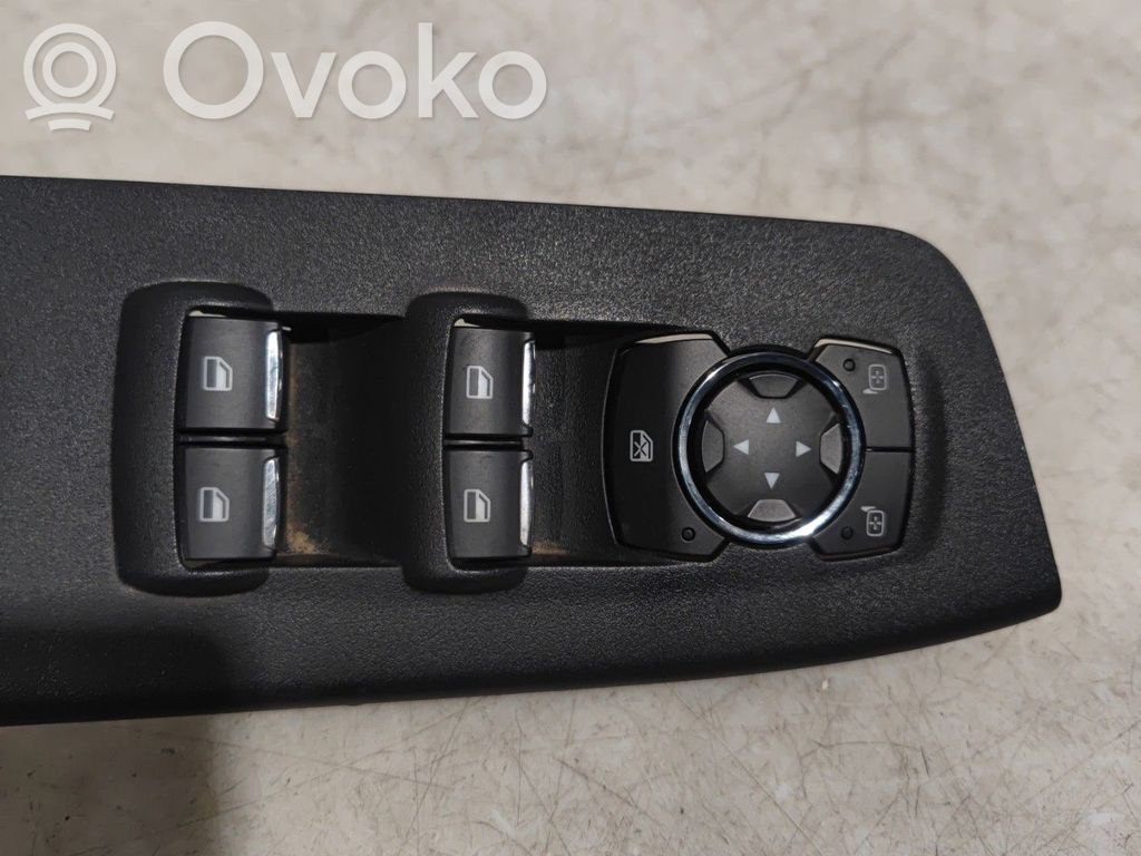 Electric window control switch   5180600