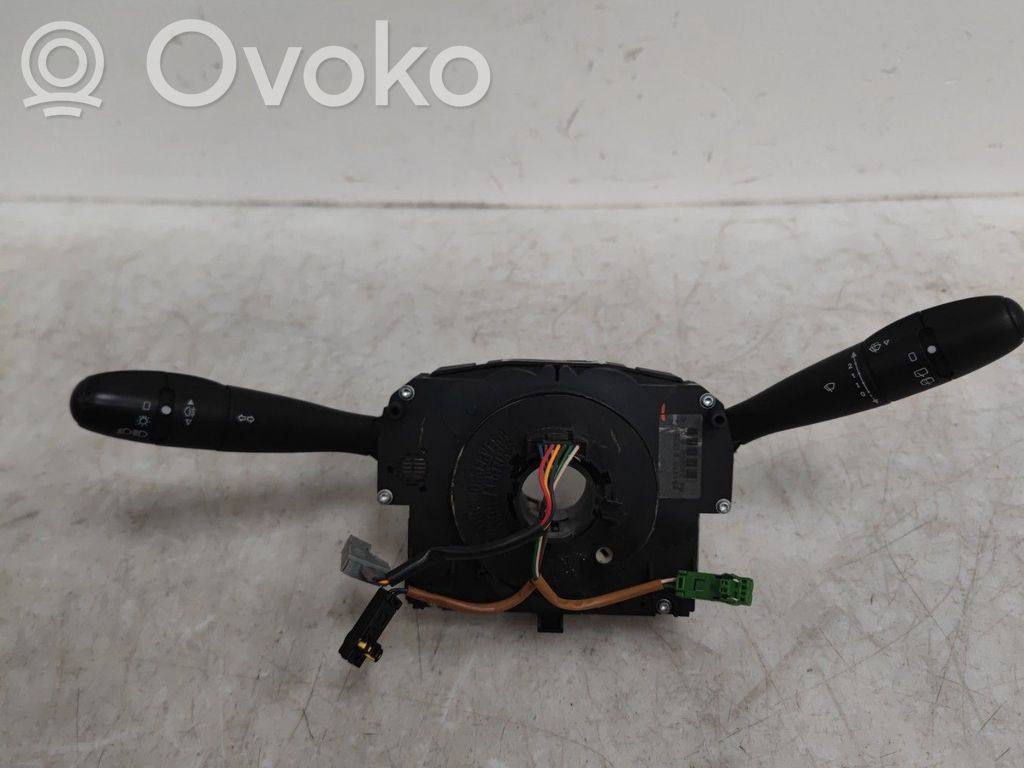 Peugeot 207 Leva/interruttore dell’indicatore di direzione e tergicristallo 