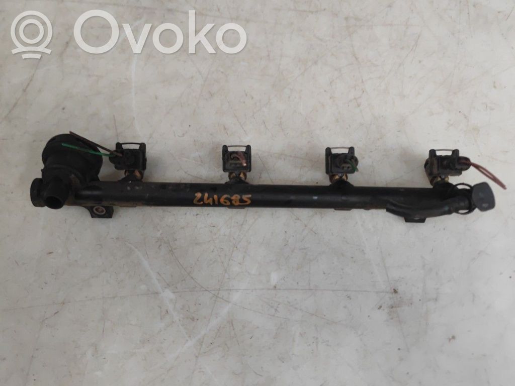 Renault Megane I Inyector de combustible 