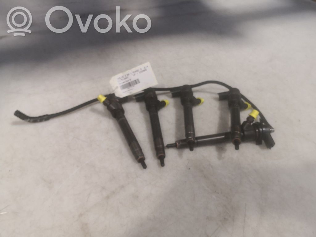 Fuel injector