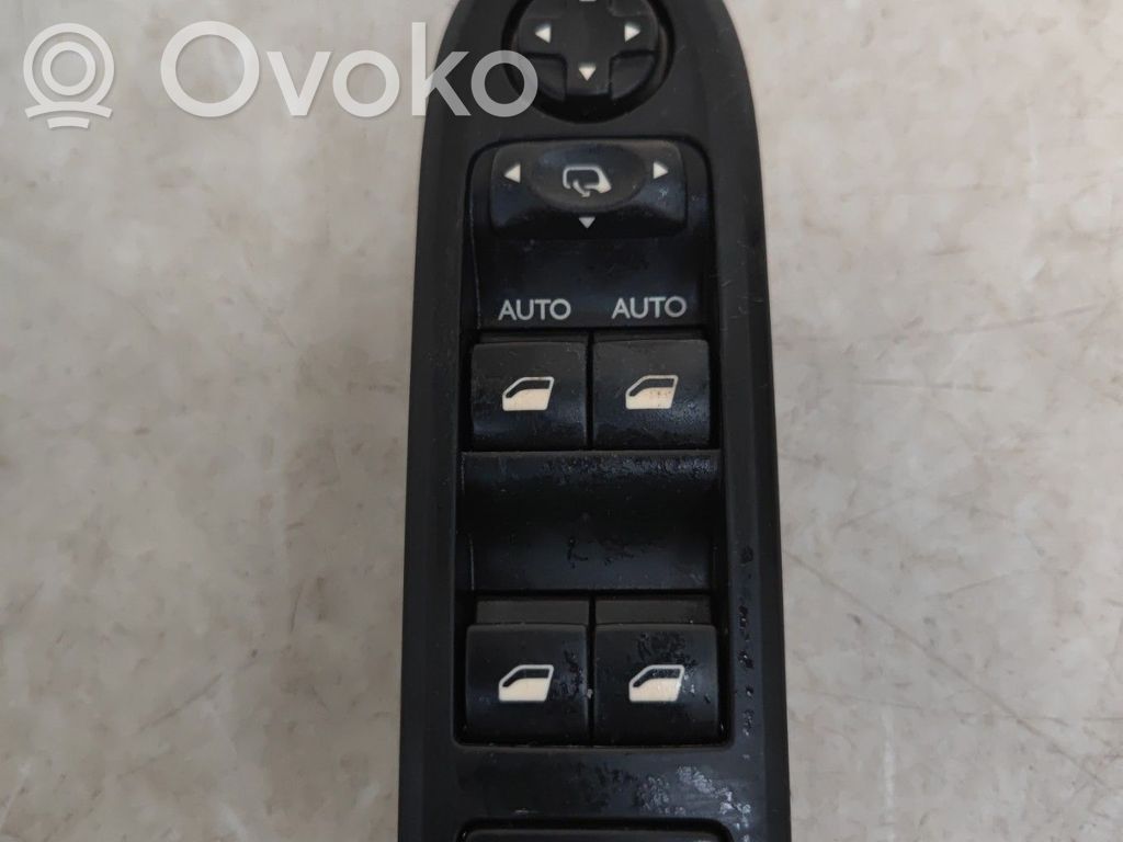Electric window control switch   00006490AZ