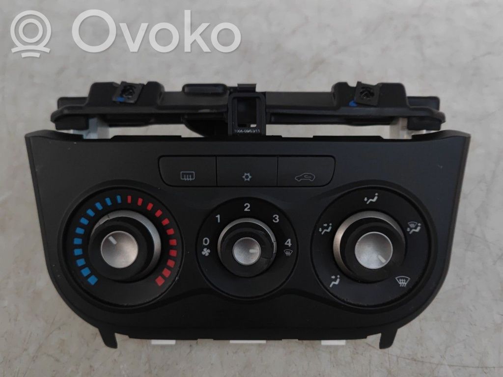 Alfa Romeo Mito Climate control unit 