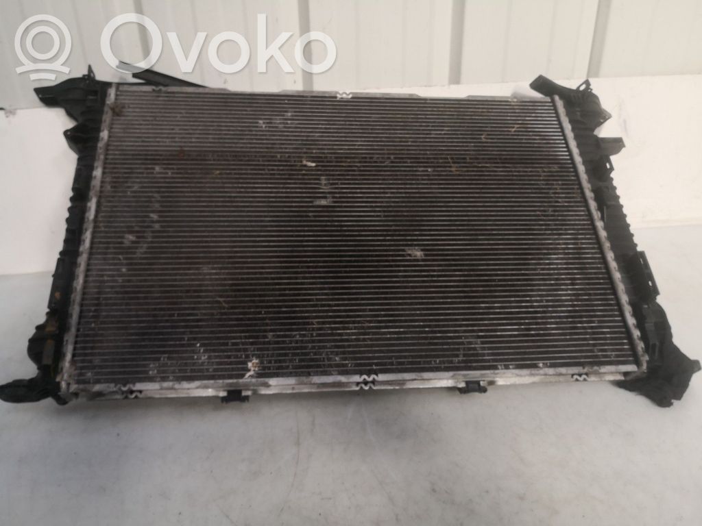 Audi A5 8T 8F Chłodnica 