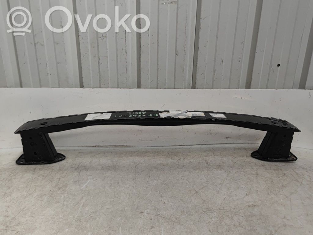 Ford Focus Aizmugurē bampera balka 