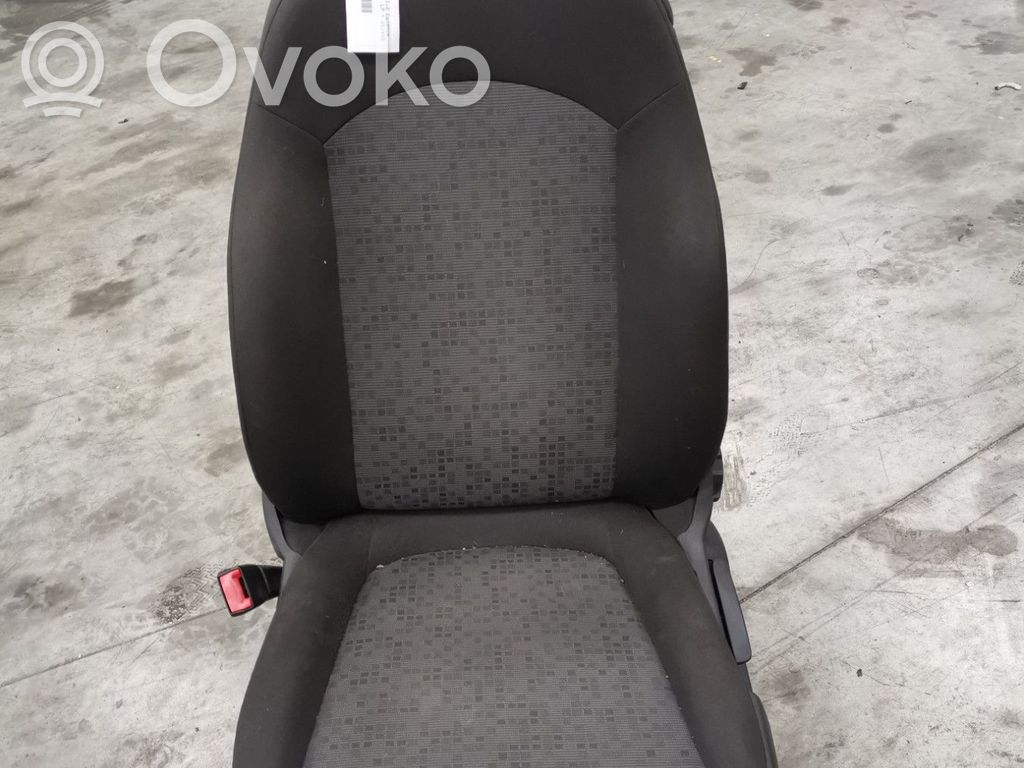 Kuljettajan istuin   95599627
