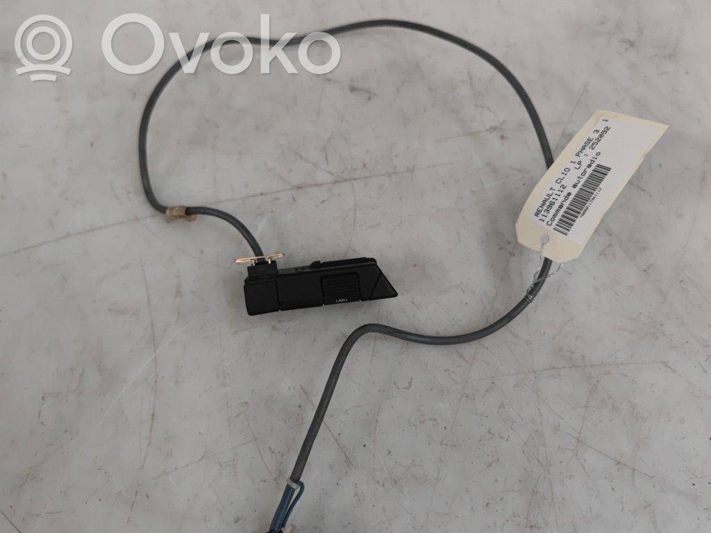 Head unit multimedia control
