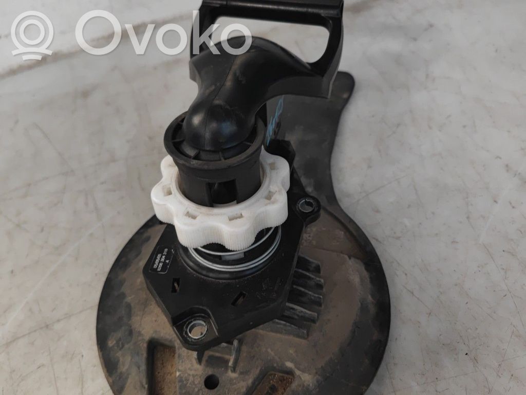Renault Modus Spare wheel mounting bracket 