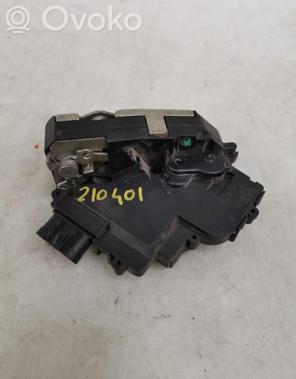 Front door lock   A4547200035