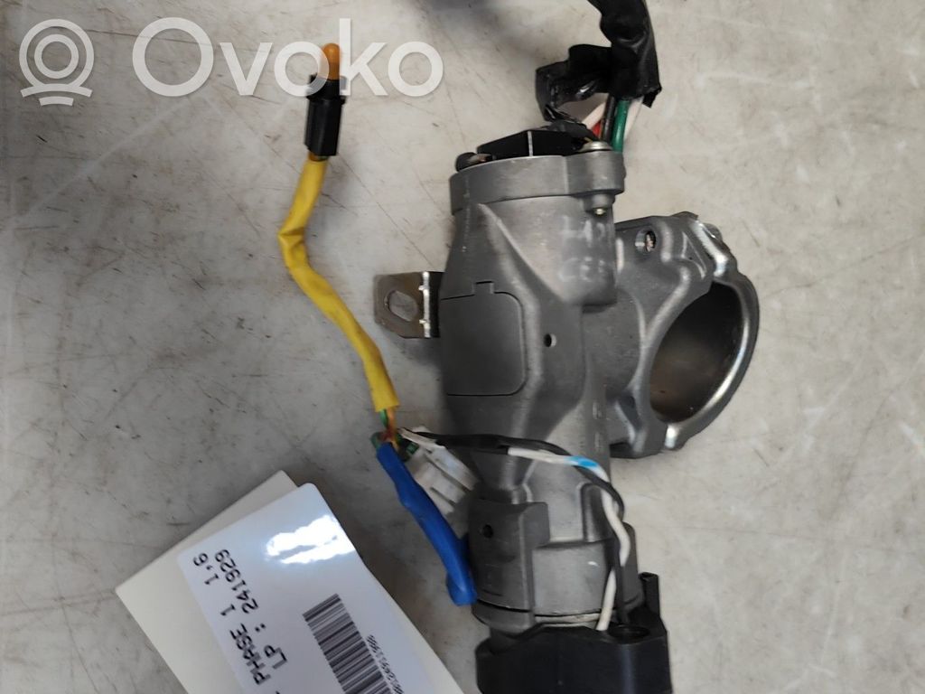 Užvedimo spynelė   819101H000
