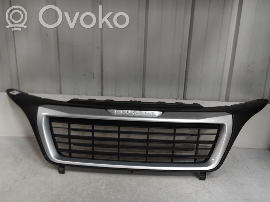 Peugeot Boxer Etusäleikkö 