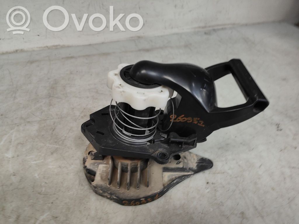 Spare wheel mounting bracket