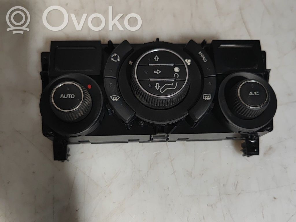 Peugeot 308 Climate control unit 