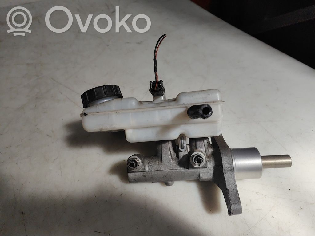 Opel Movano B Pääjarrusylinteri 