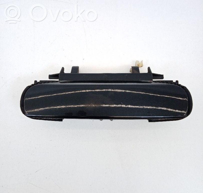 Manecilla externa puerta trasera   4B0839885