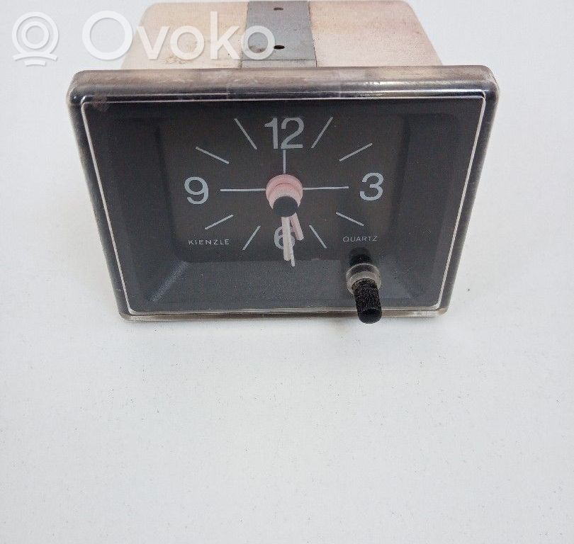 Renault Express Clock 