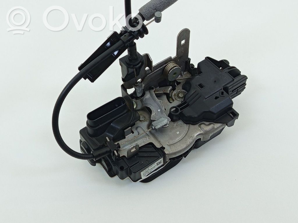 Volvo V40 Zamek drzwi tylnych 
