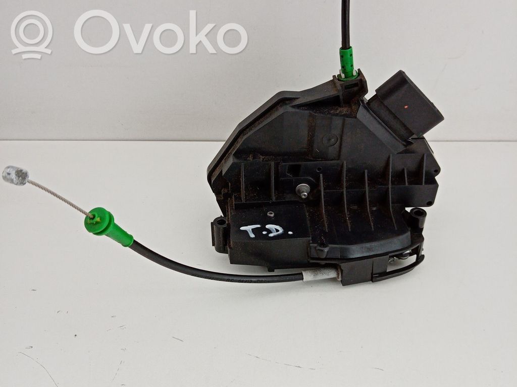 Takaoven lukko   8A6AA26412AG,4PINOS