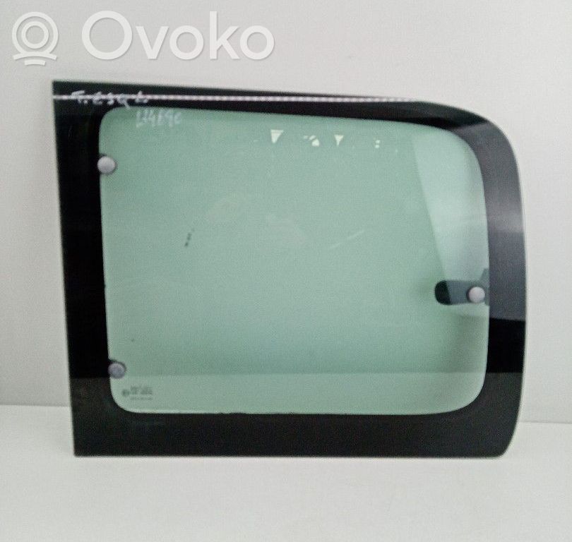 Rear side window   REF