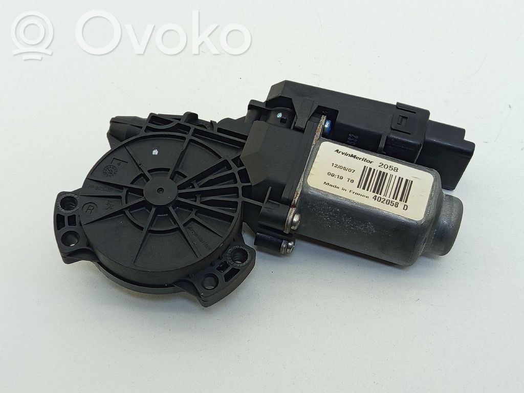 Rear door window regulator motor   402058D,403951A8,834601H010