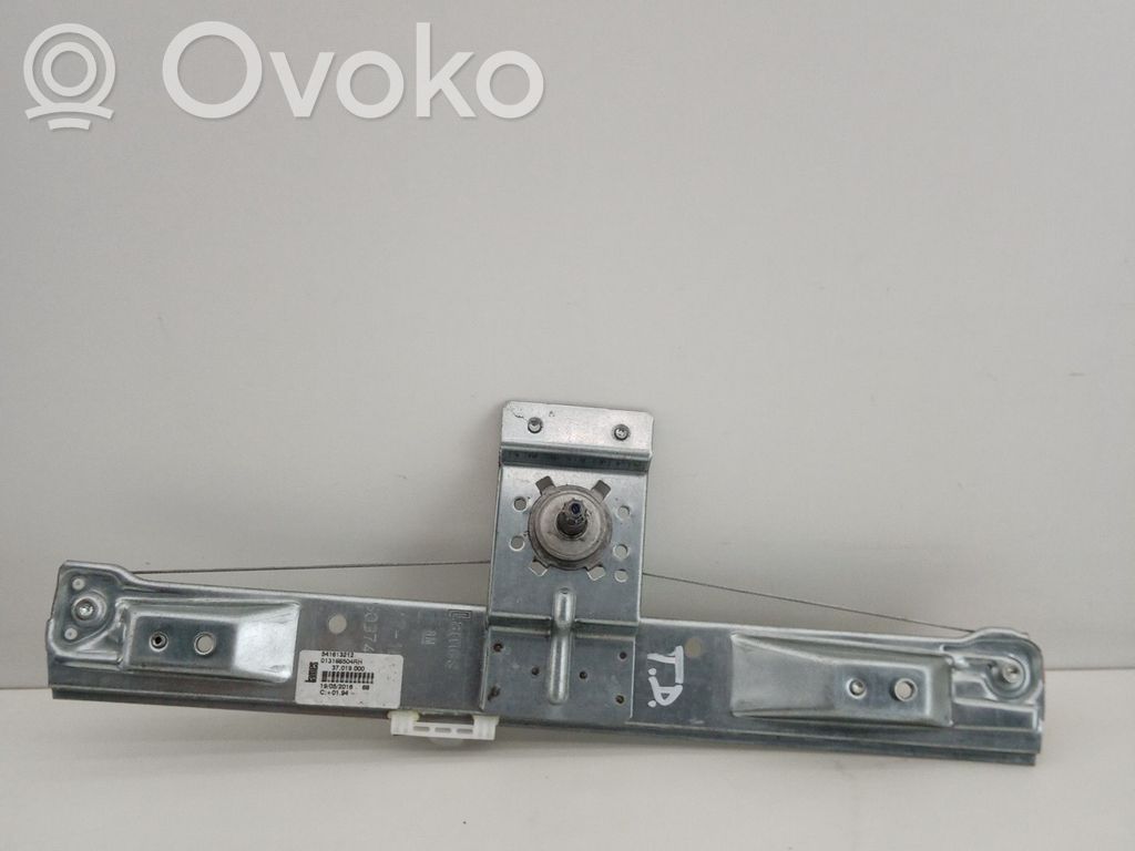 Opel Corsa E Mecanismo para subir la puerta trasera sin motor 