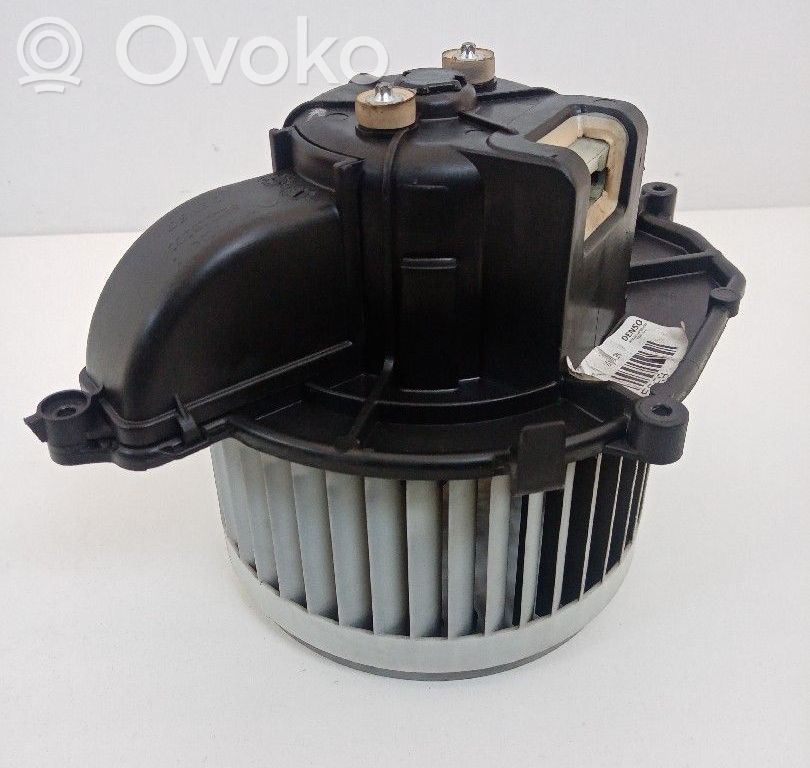 Lämmittimen puhallin   5E2228200,5G6928100,DENSO