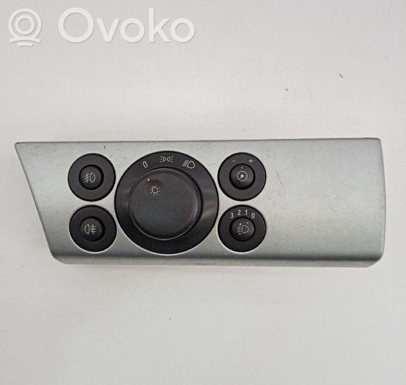 Opel Astra H Light switch 