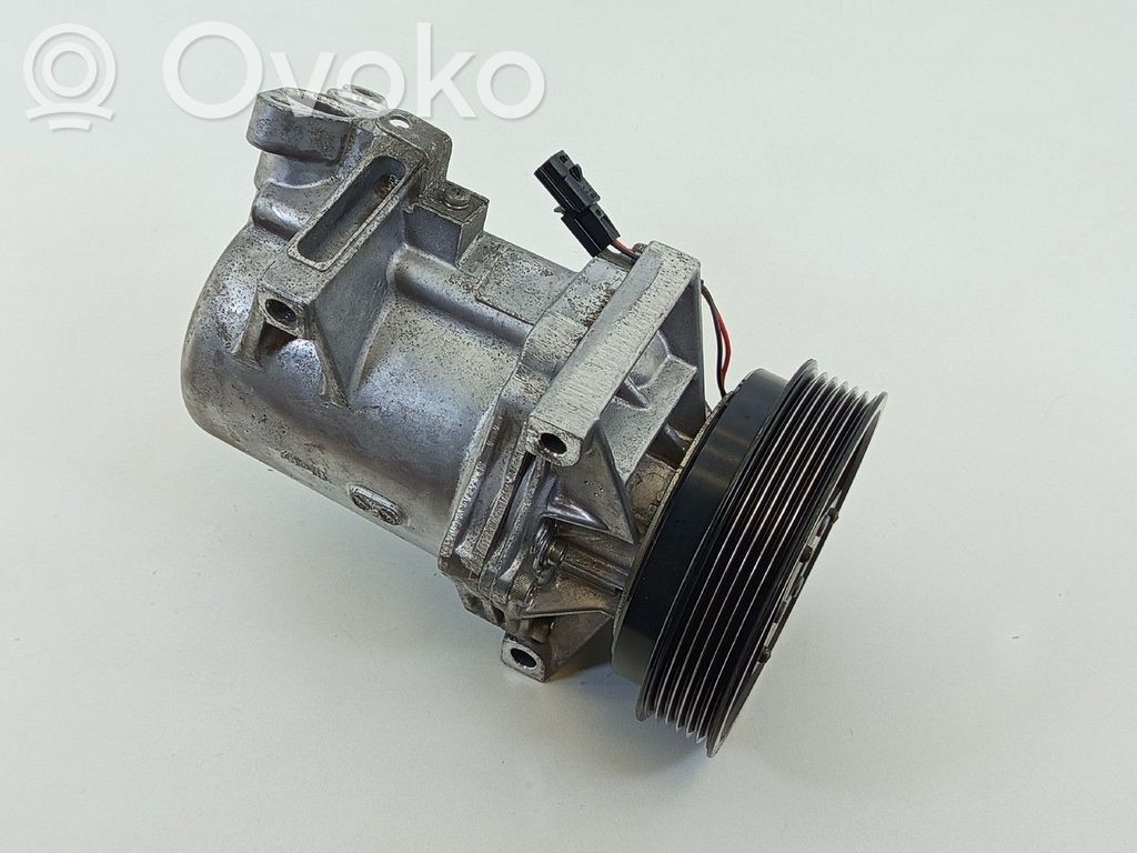 Dacia Sandero Air conditioning (A/C) compressor (pump) 