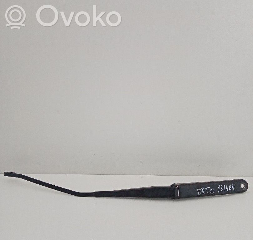 Fiat Punto (188) Front wiper blade arm 