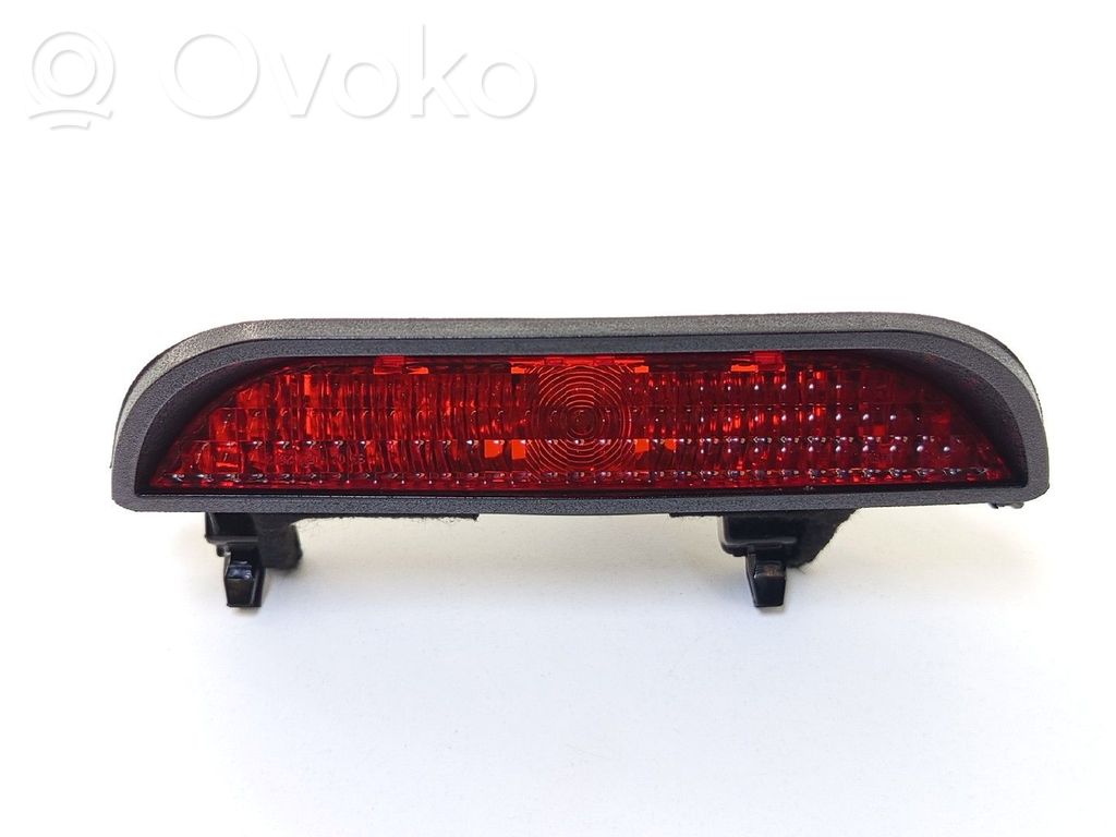 Dacia Sandero Third/center stoplight 