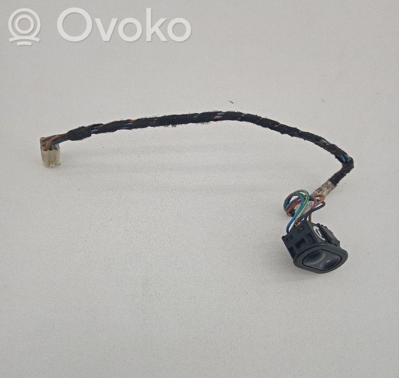 Opel Corsa B Elektrisko logu slēdzis 
