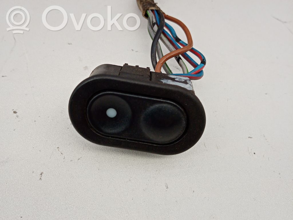 Opel Corsa B Electric window control switch 