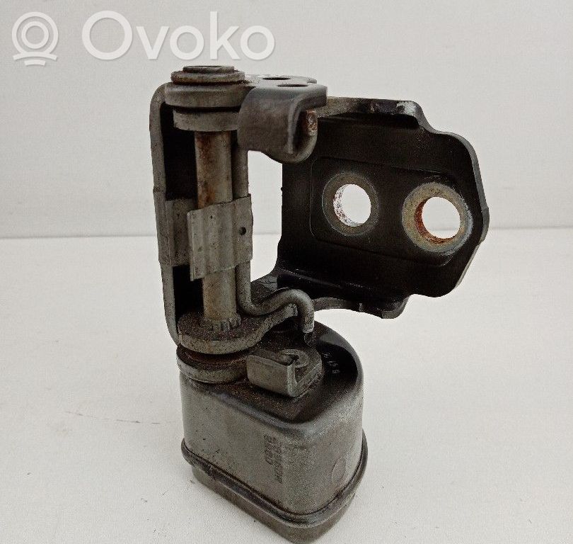 Peugeot 207 Front door upper hinge 
