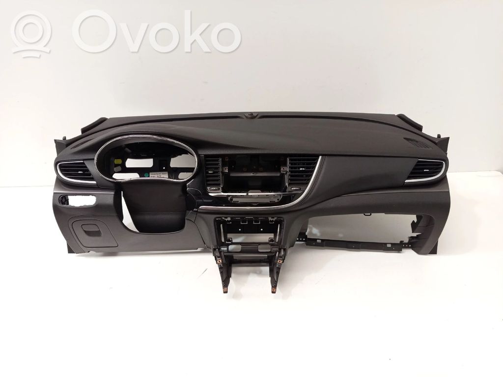 Opel Mokka Panelis 